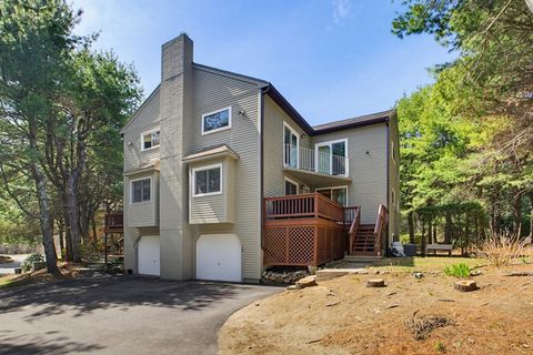 49 Captain Eames Cir 49 Ashland MA 01721