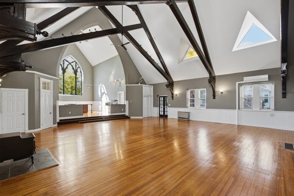 62 ESTES ST # 2, LYNN, MA 01902 - Image 2dafff6c07be7fd39fbdf4b04a407256/1483529885