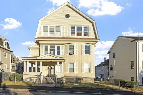 12 Windsor Street Worcester MA 01605