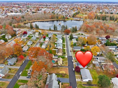 50 Gaywood St Dartmouth MA 02747