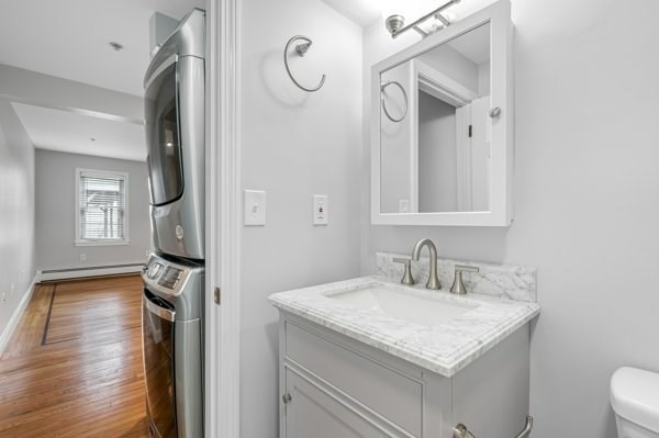 19 Railroad St B1