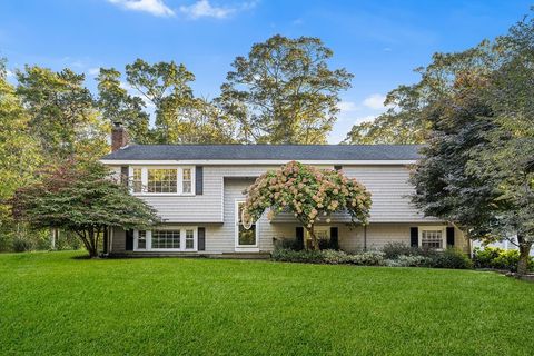 9 Bramble Bush Dr Sandwich MA 02644