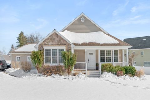 3 Parkview Ln Brockton MA 02302