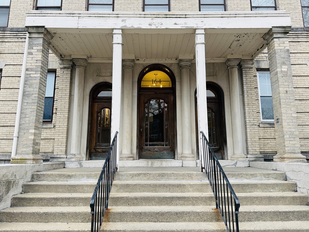 164 Strathmore R Rd #4, Boston, MA Photo #25