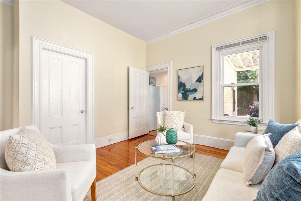 137-139 Morrison Ave