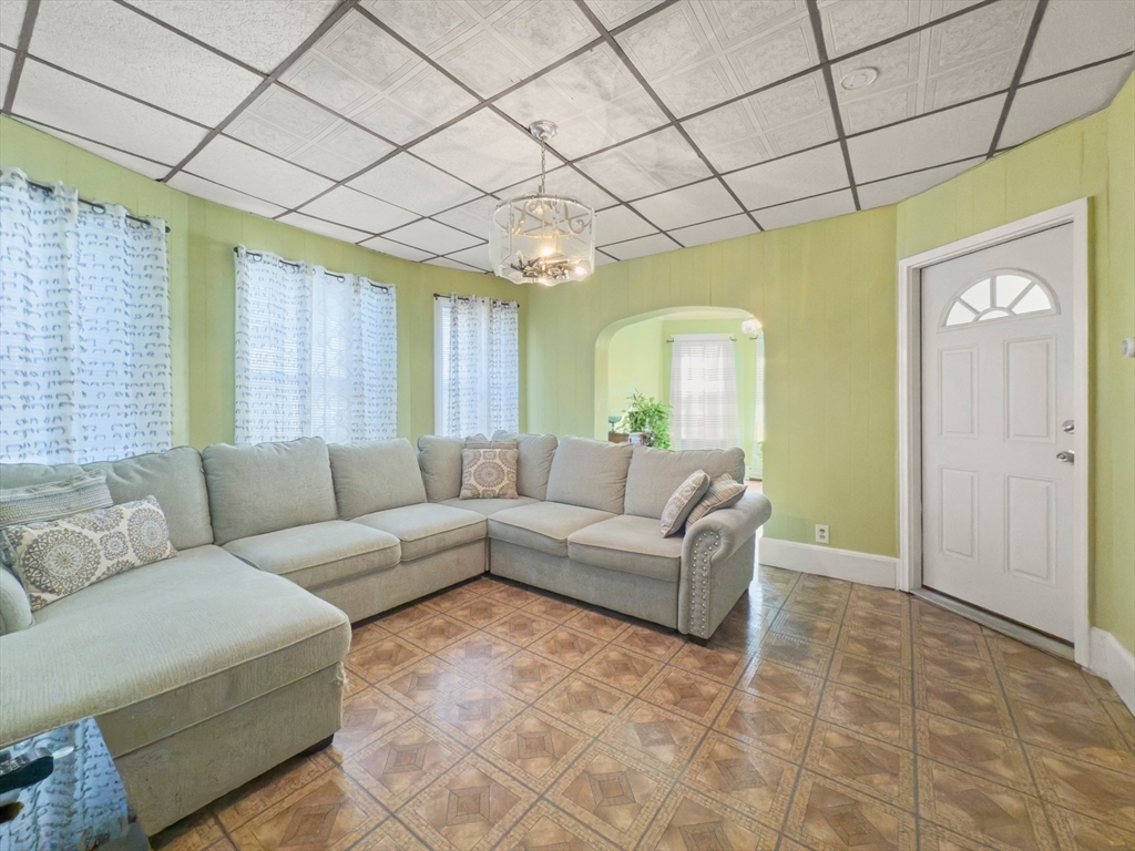 339-341 Lawrence