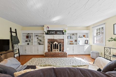 Photo of 39 Megansett Dr #31H, Plymouth, MA 02360 (MLS # 73510969)