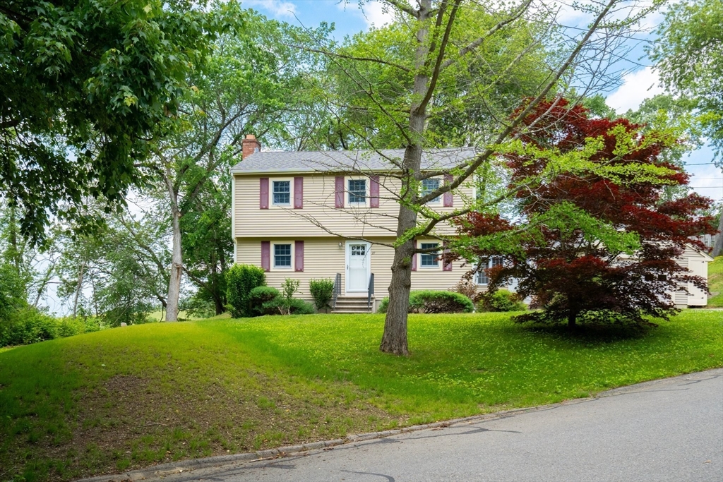 27 Albion Ln