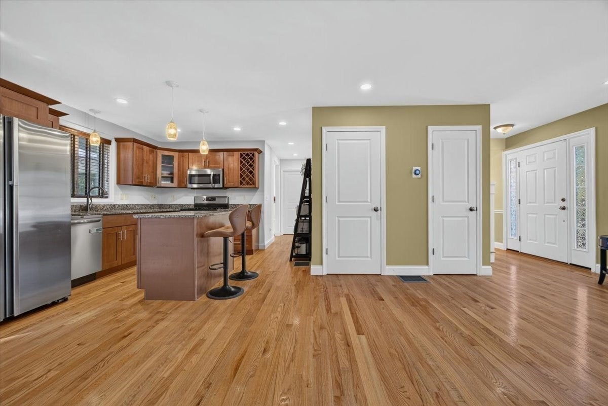95 Prospect Ter, Brockton, MA Photo #5
