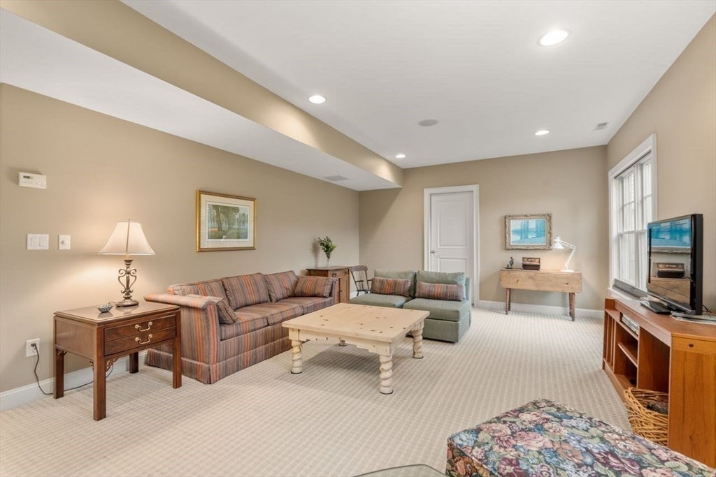 30 Nobscot RD #11, Sudbury, MA Photo #30