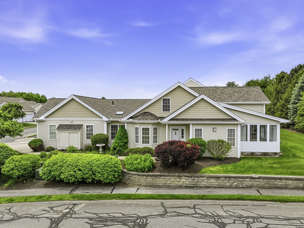 70 Orchard Meadow Dr 70