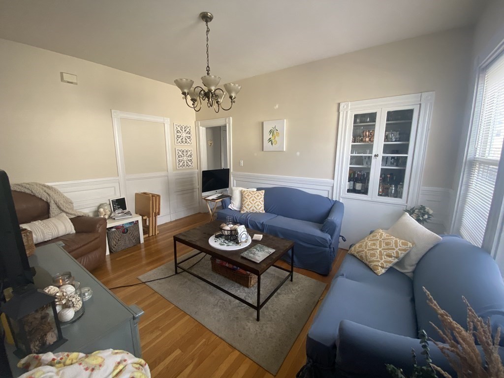 43 Eliot Street 43