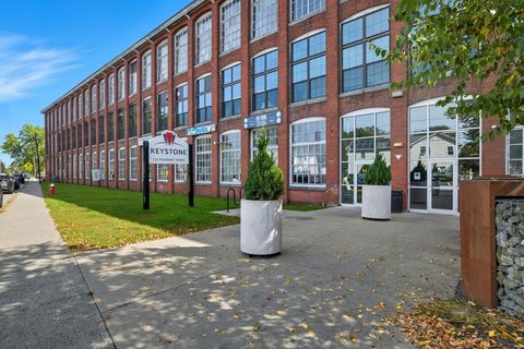 122 Pleasant St Easthampton MA 01027