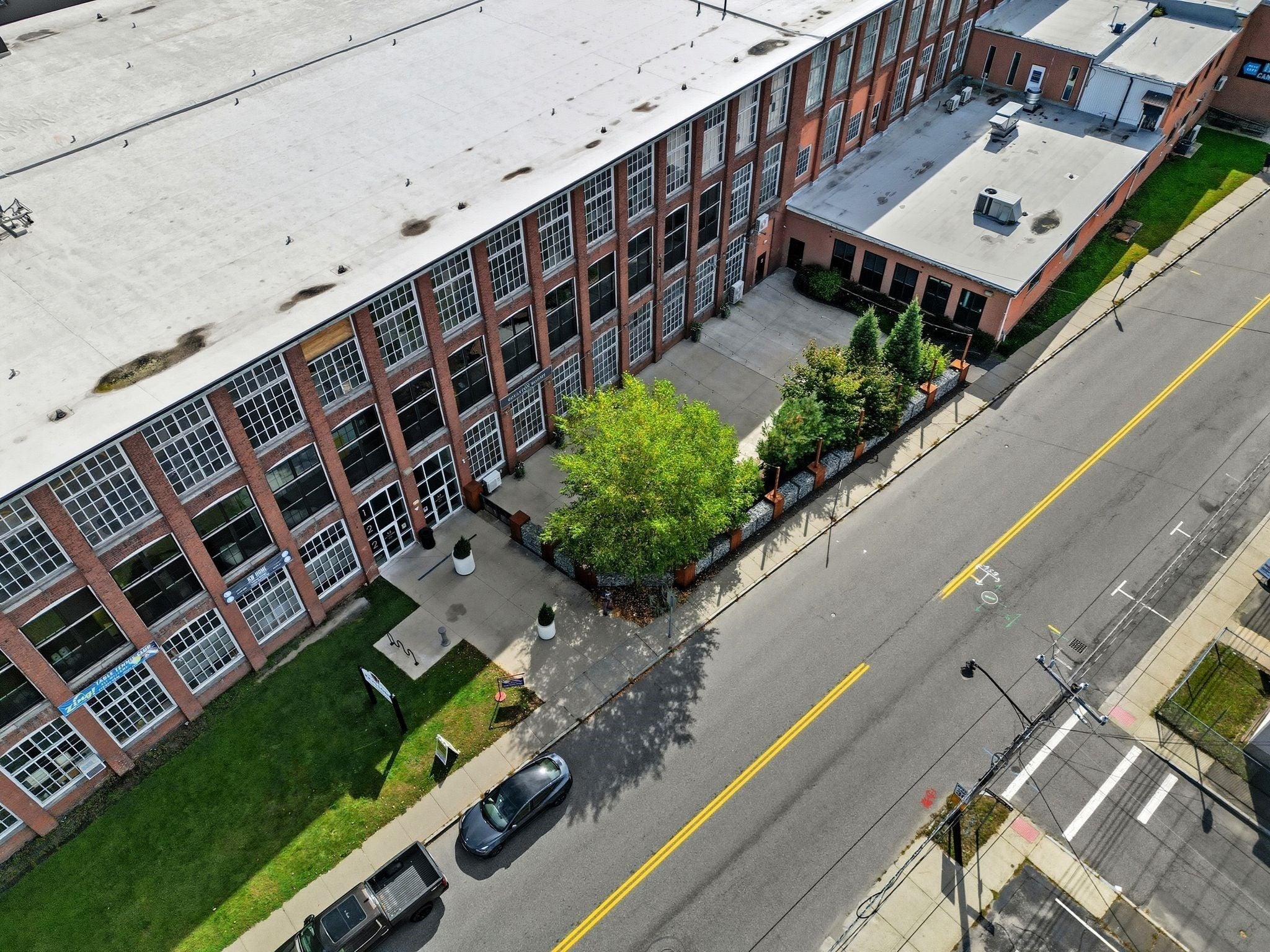 122 Pleasant St