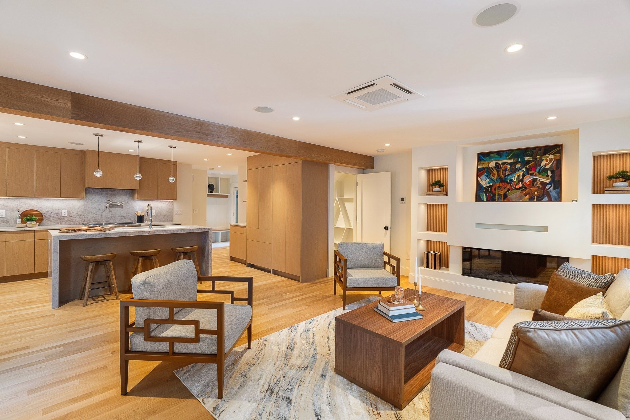 Photo of 9B Mt. Auburn Street, Cambridge, MA