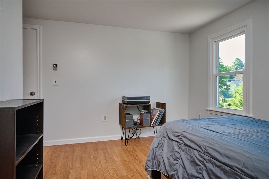 26 Smith St, Greenfield, MA Photo #19