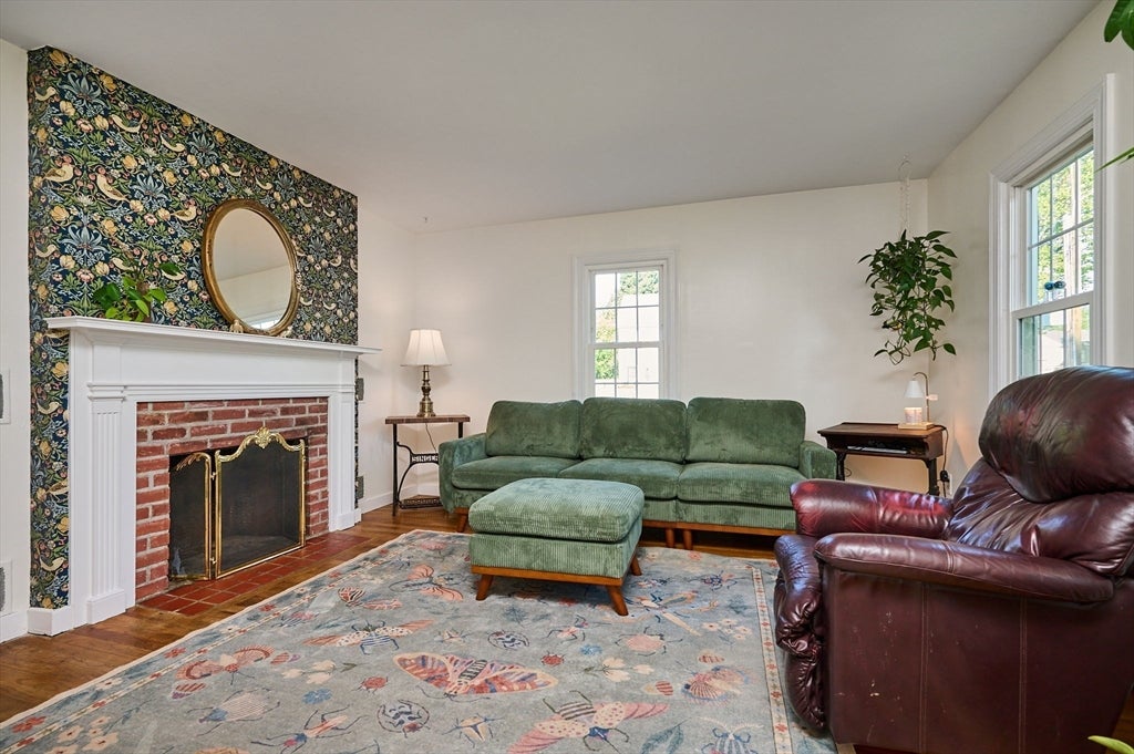 26 Smith St, Greenfield, MA Photo #6