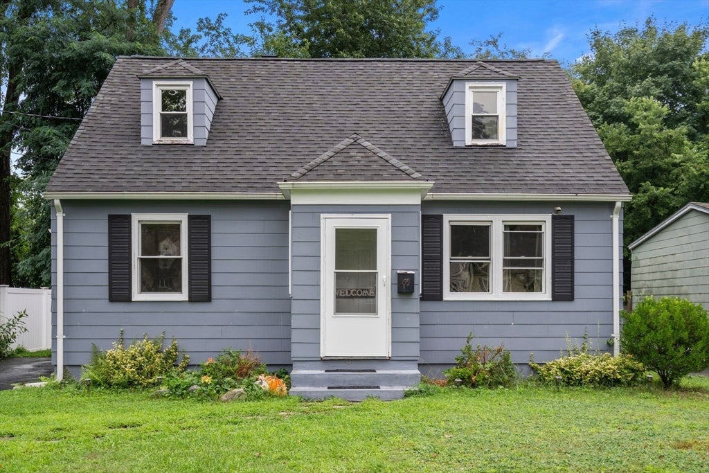 Photo of 65 Burnside Ter, Springfield, MA