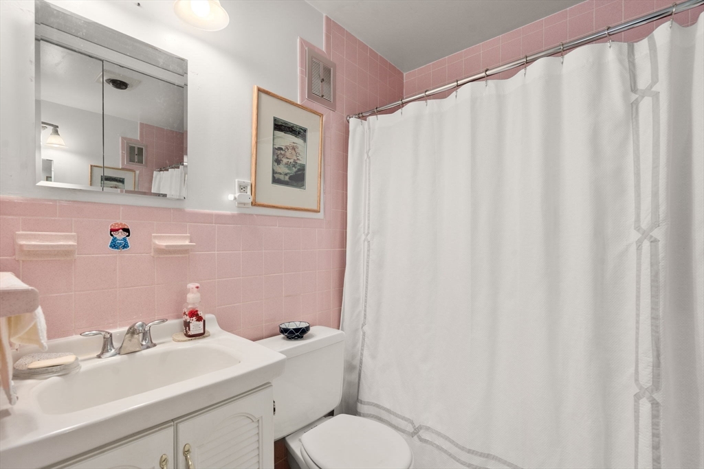 1202 Greendale Avenue #124, Needham, MA Photo #16