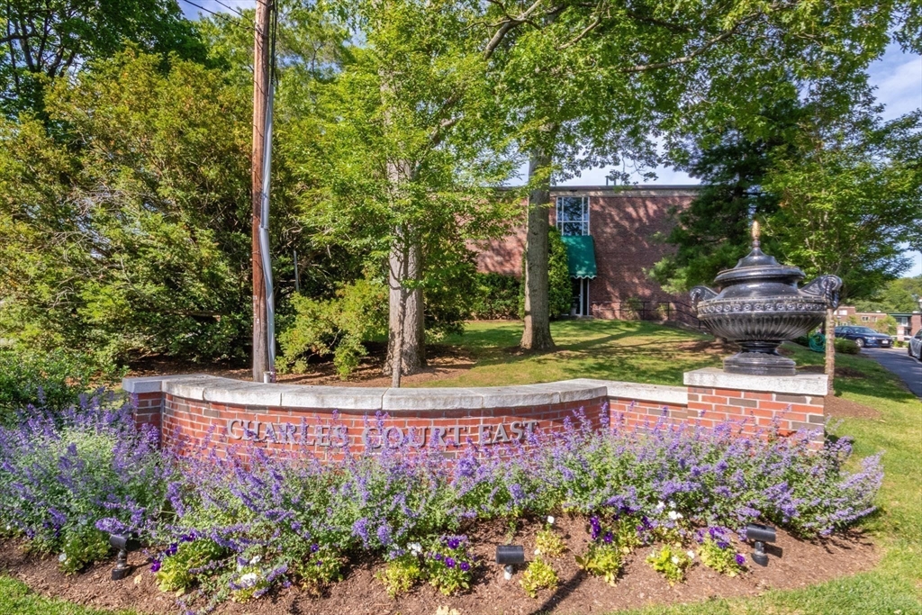 1202 Greendale Avenue 124