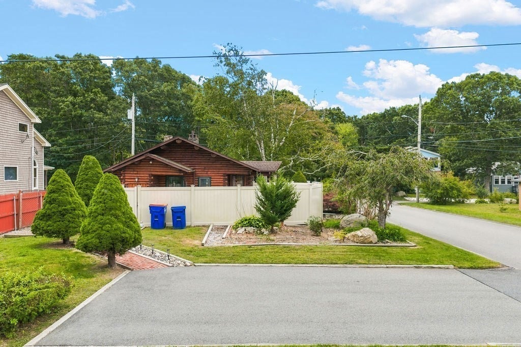 24 Fisherman Rd, Fairhaven, MA Photo #12