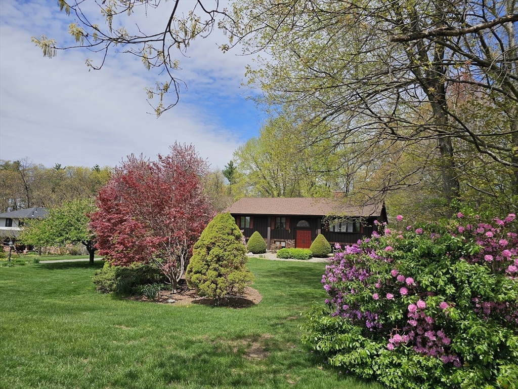 38 Meadowlark Circle