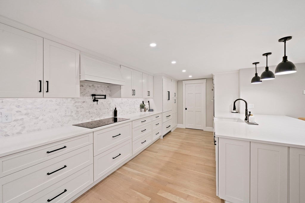 74 Sherrick Ave, Holbrook, MA, 74 Sherrick Ave, Holbrook, MA Photo #4