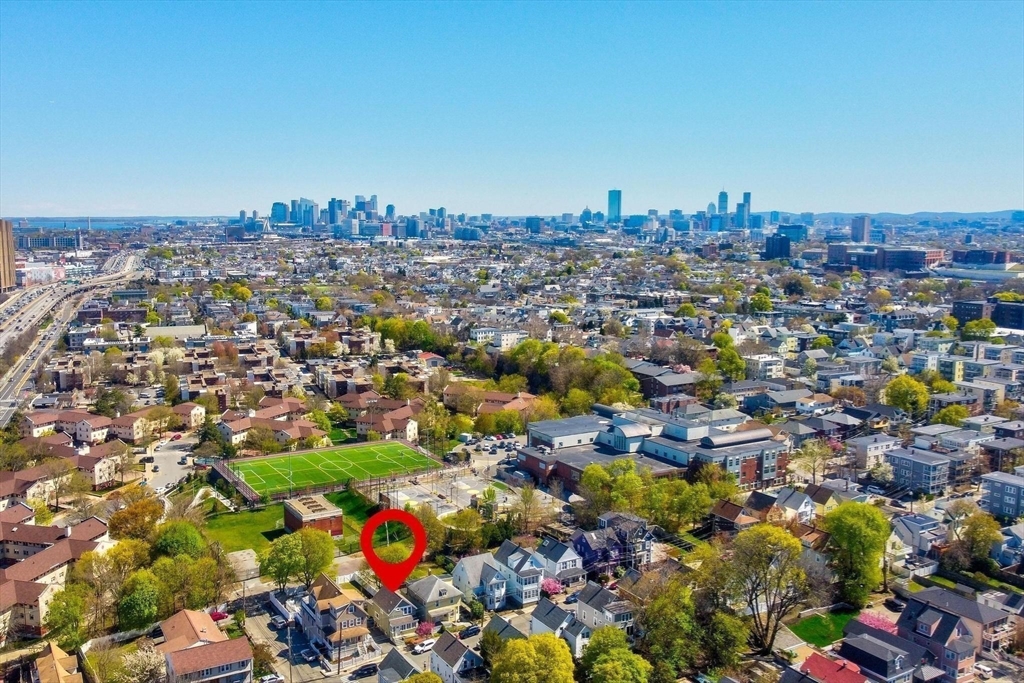 39 Ash Ave