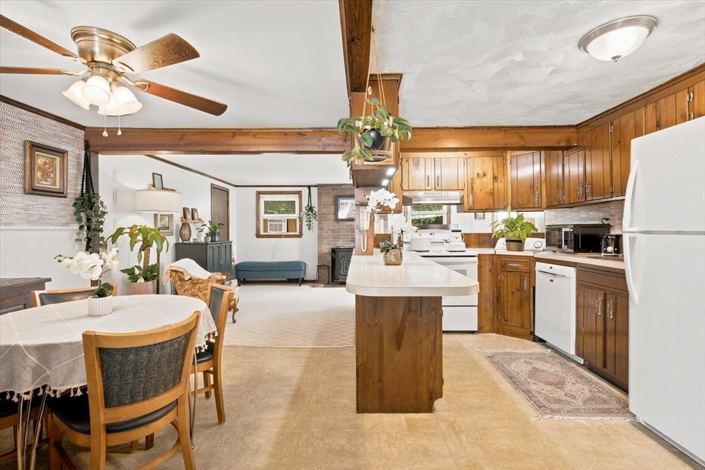 45 Old Country Way