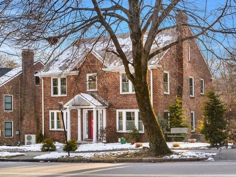 24 Blake Rd Brookline MA 02445