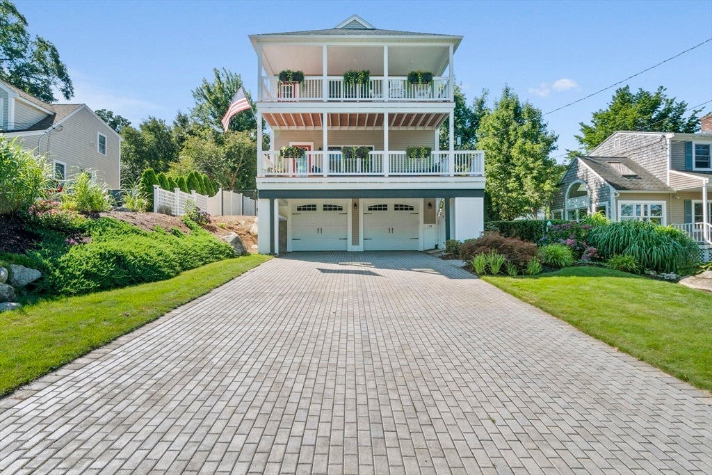 129 Bay Shore Dr