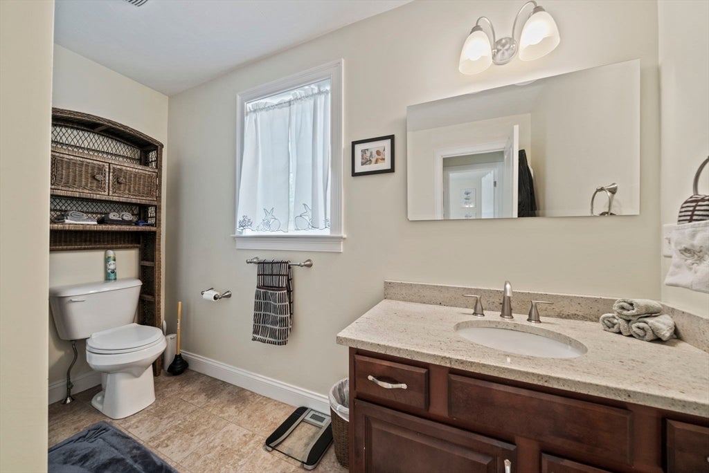129 Bay Shore Dr, Plymouth, MA, 129 Bay Shore Dr, Plymouth, MA Photo #14