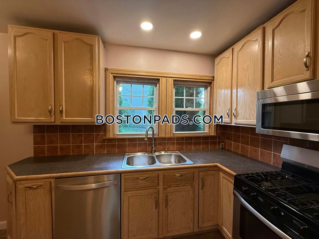17 Claremont Ave #1, Quincy, MA, 17 Claremont Ave #1, Quincy, MA Photo #6