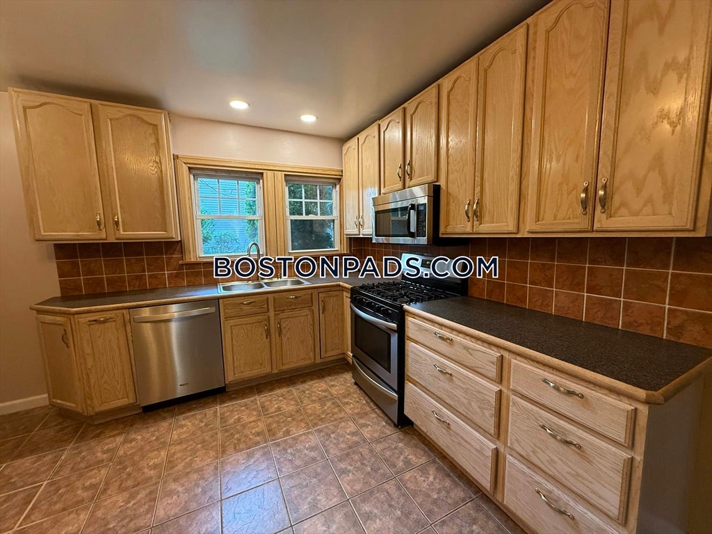 17 Claremont Ave #1, Quincy, MA, 17 Claremont Ave #1, Quincy, MA Photo #7