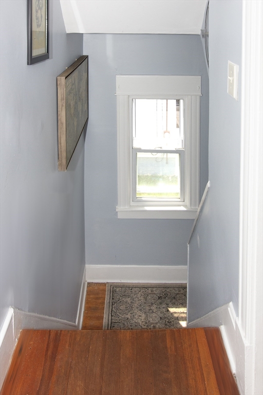 Springfield, Massachusetts 01104, United States, 3 Bedrooms Bedrooms, ,2 BathroomsBathrooms,Residential,Active,153653