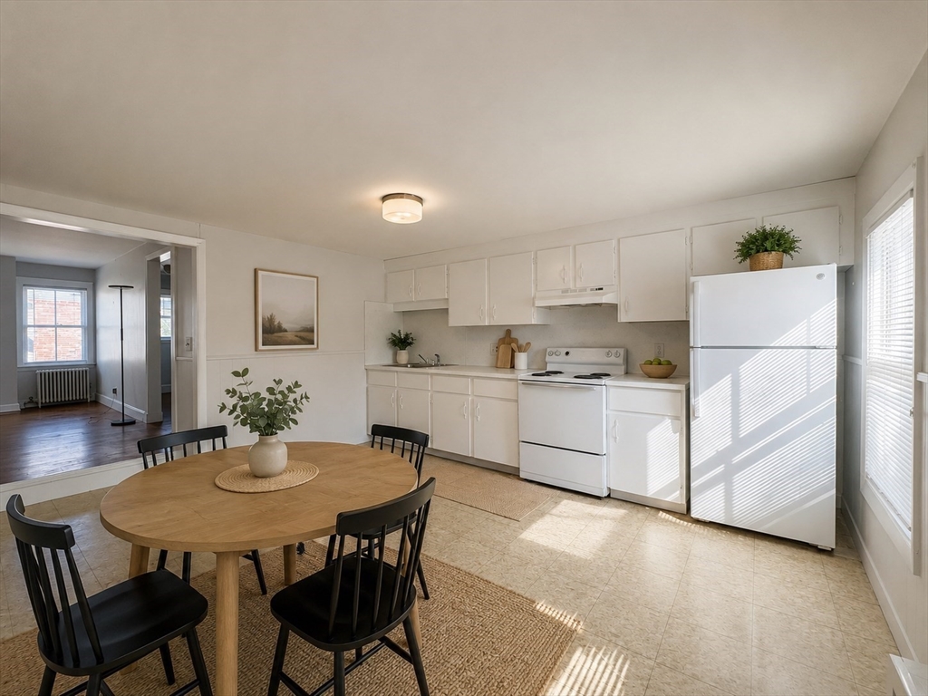 Photo of 158 Adams St, Newton, MA