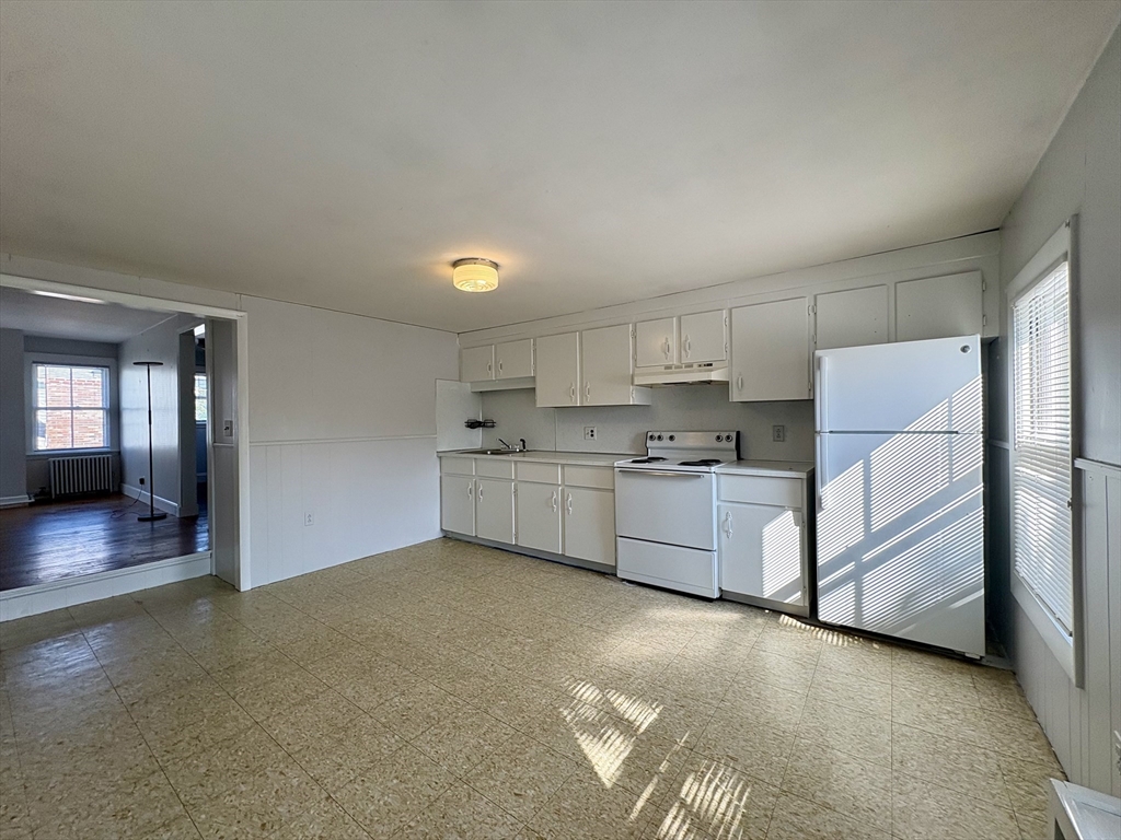 158 Adams St #3, Newton, MA Photo #2