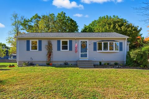 22 Phelps St Easthampton MA 01027