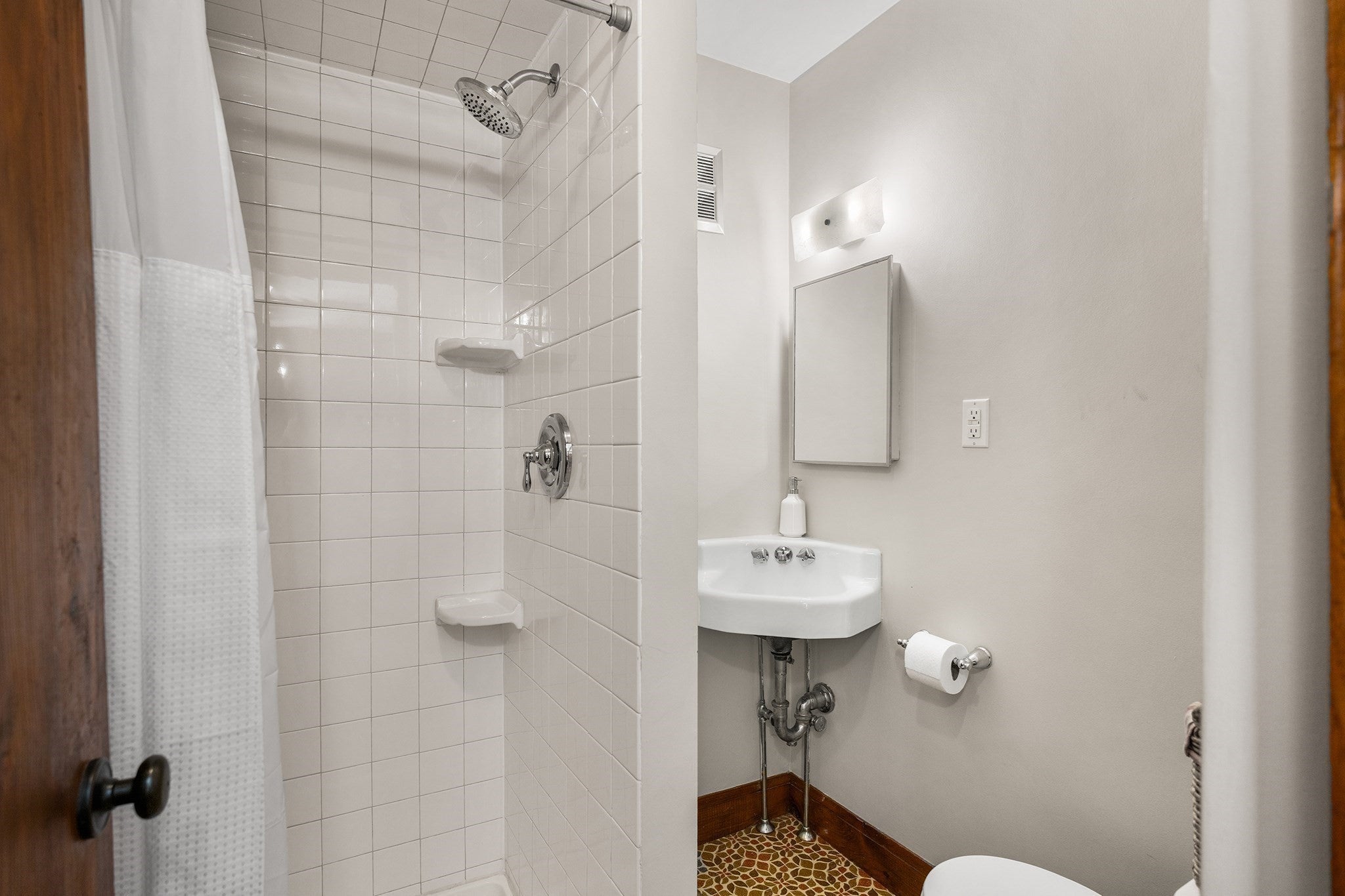 193 Exchange St, Millis, MA, 193 Exchange St, Millis, MA Photo #17