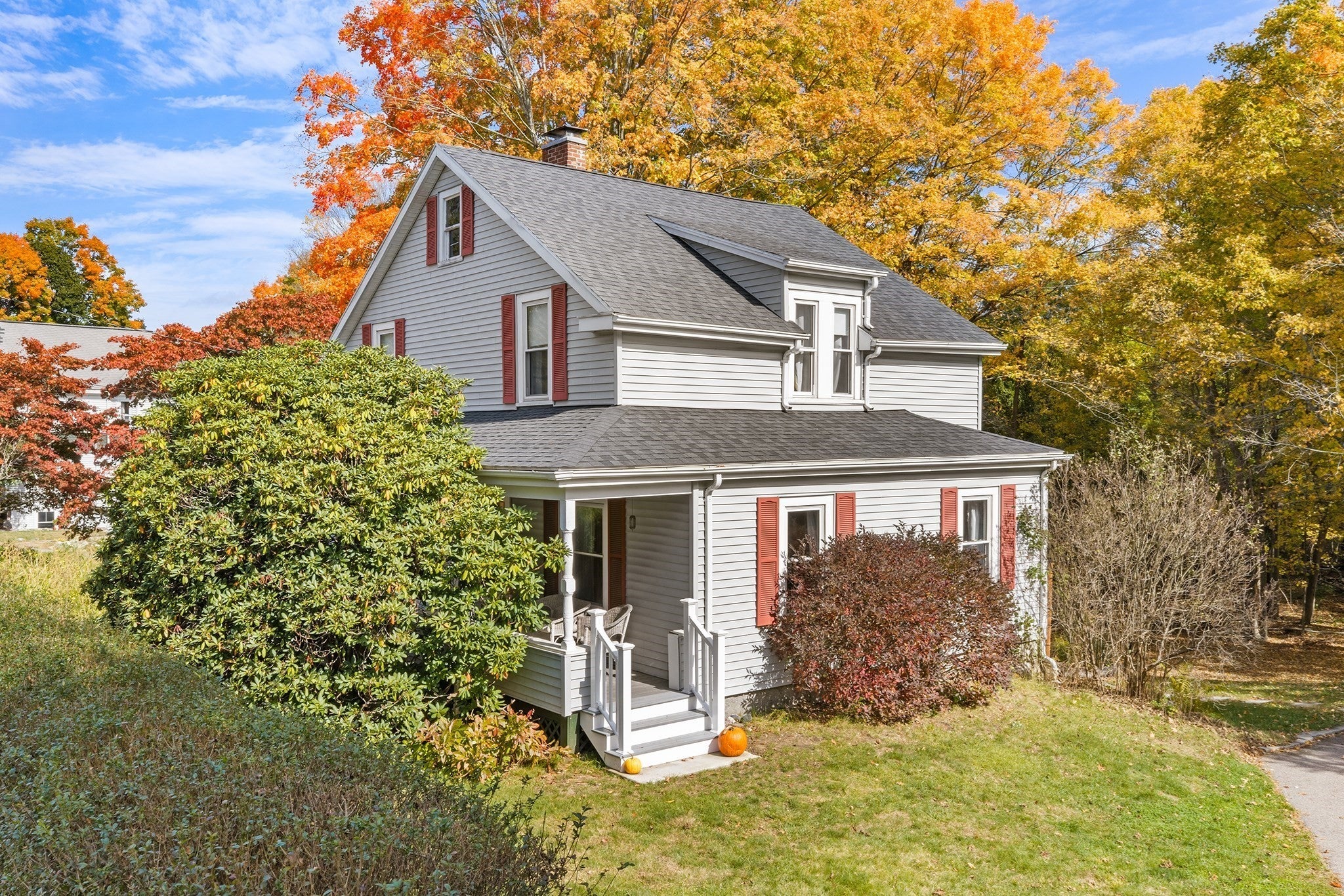 Photo of 193 Exchange St, Millis, MA