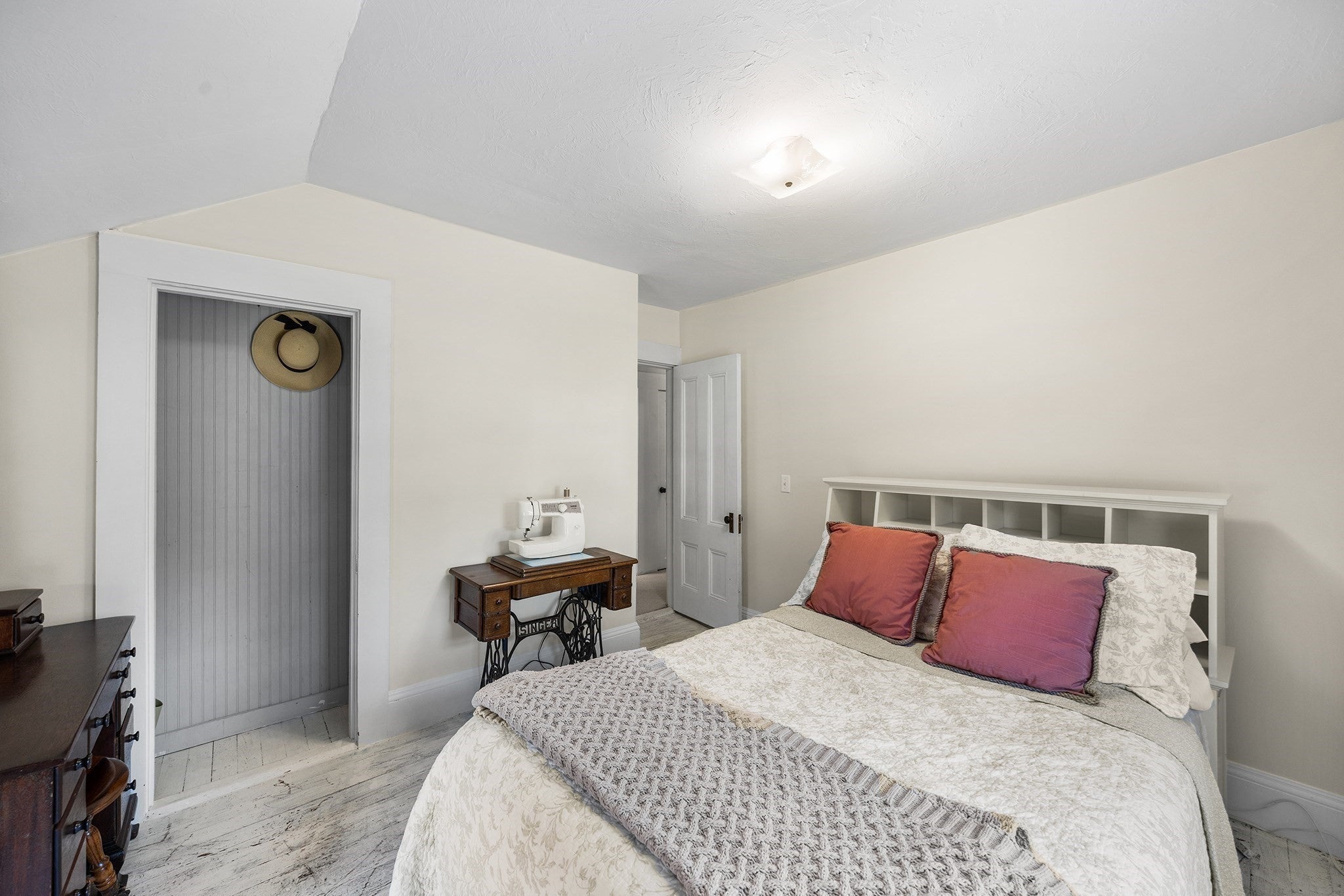 193 Exchange St, Millis, MA, 193 Exchange St, Millis, MA Photo #21