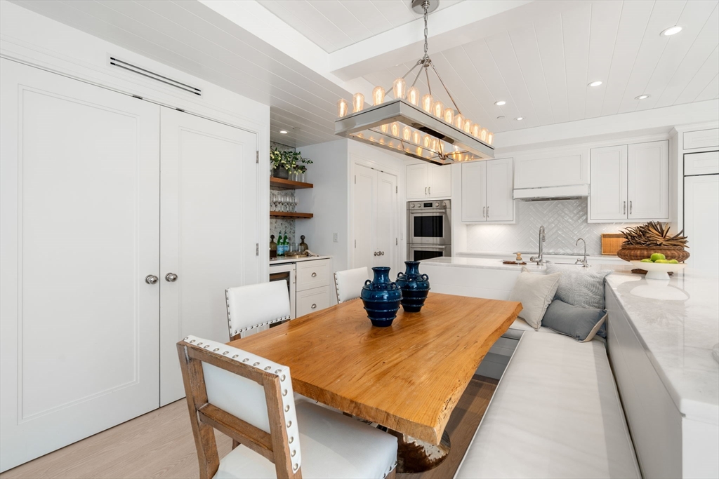 50 Battery St 401/501