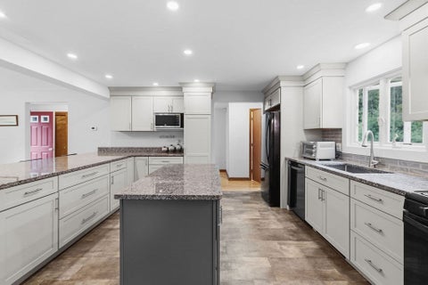 Photo of 33 Woodland Rd, Rochester, MA 02770 (MLS # 73576586)