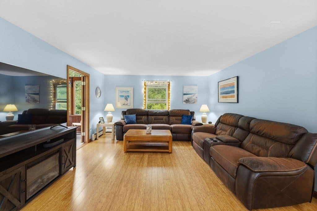 33 Woodland Rd, Rochester, MA, 33 Woodland Rd, Rochester, MA Photo #26