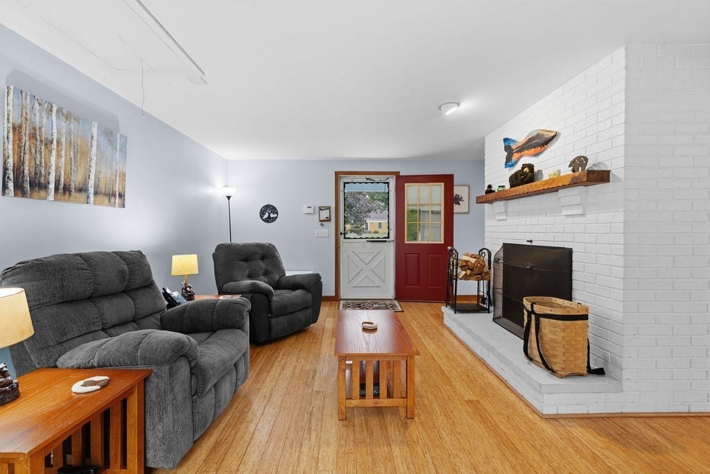 33 Woodland Rd, Rochester, MA, 33 Woodland Rd, Rochester, MA Photo #18