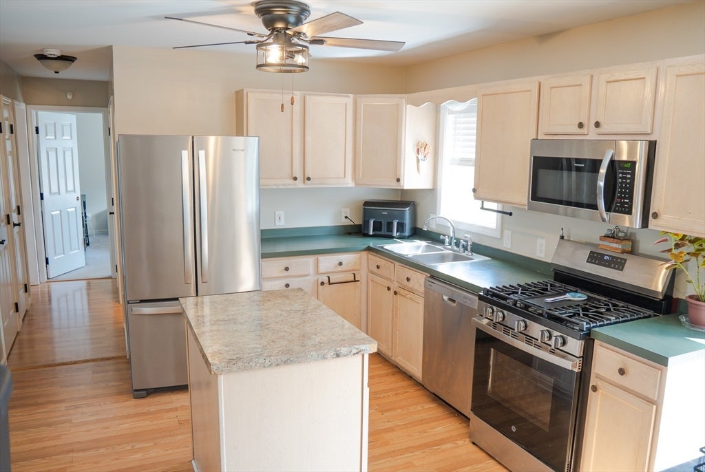 512 Prescott St, New Bedford, MA, 512 Prescott St, New Bedford, MA Photo #8