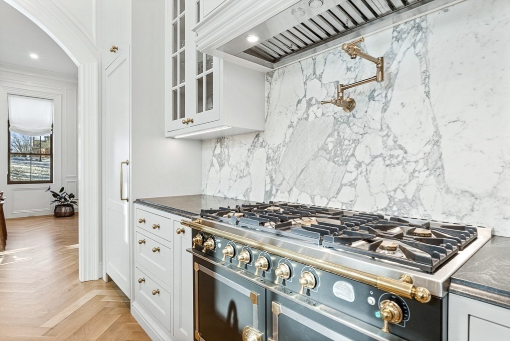 31 Monument Sq SF