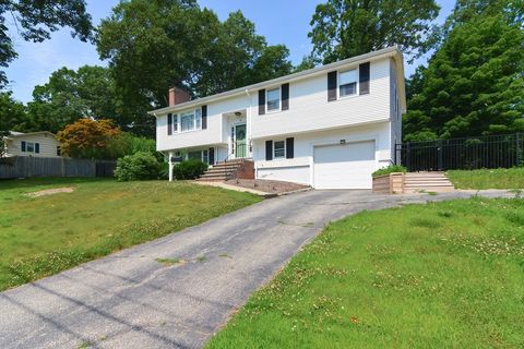 Single Family Residence in Norwood MA 64 Yarmouth Rd.jpg