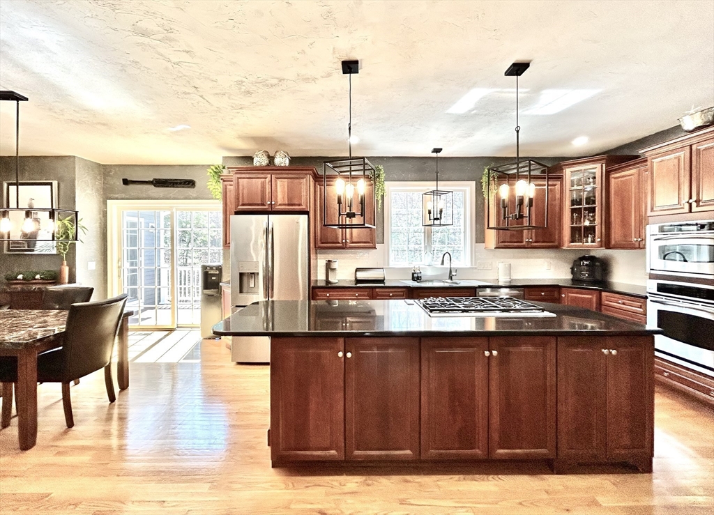 25 Stonebridge Rd