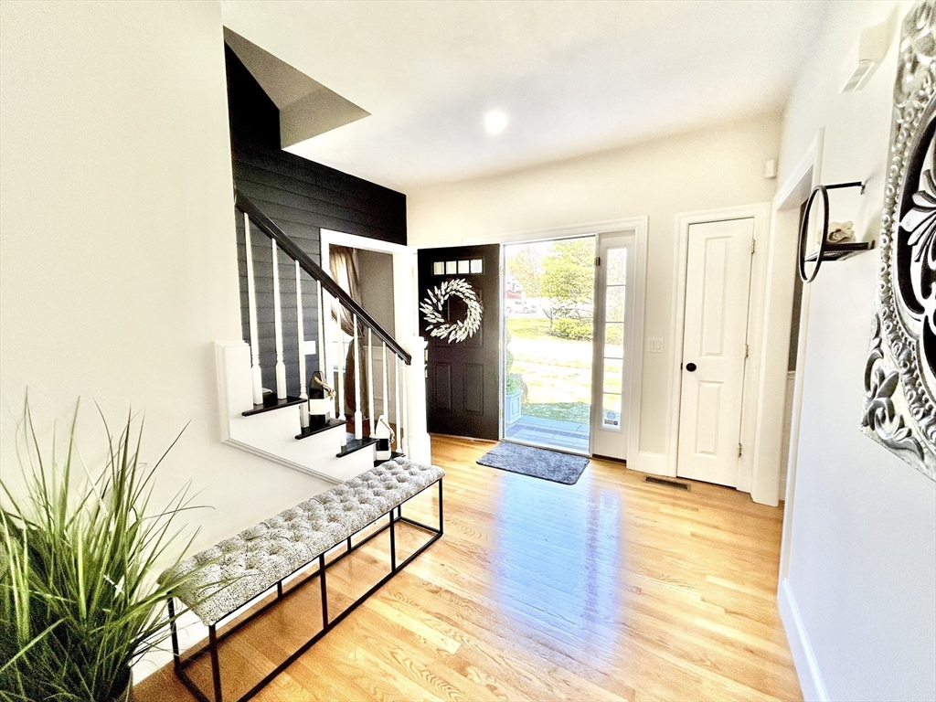 25 Stonebridge Rd